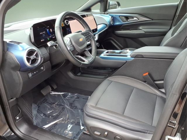 Used 2024 Chevrolet Equinox EV LT FWD image 11