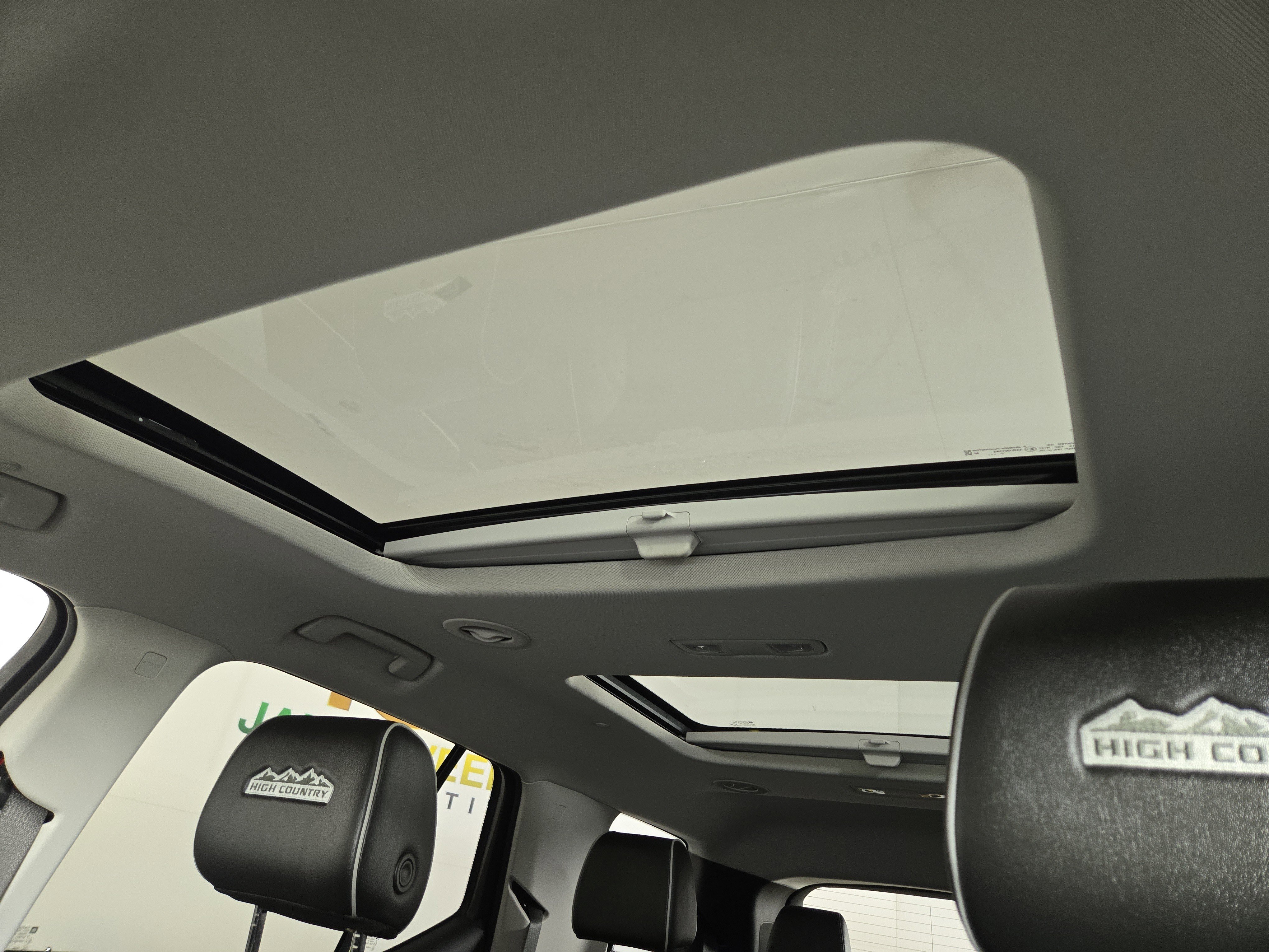 Certified 2021 Chevrolet Traverse High Country w/ LPO, Cargo Package image 23