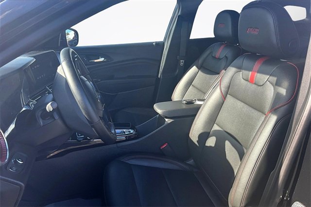 Used 2024 Chevrolet Trax RS w/ Sunroof Package image 24