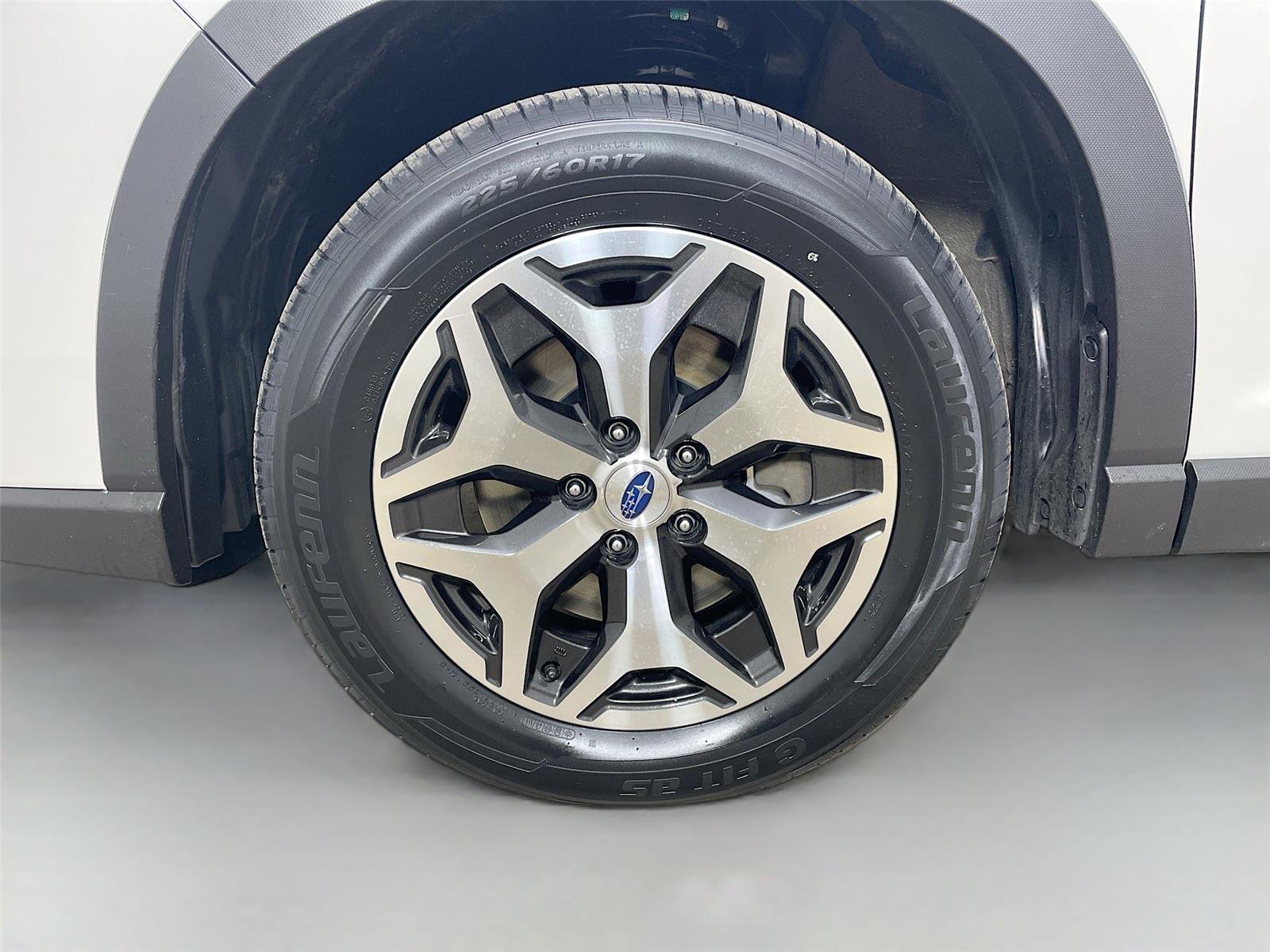 Used 2023 Subaru Forester Premium AWD/4WD image 29