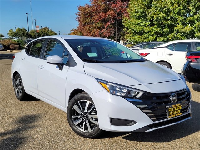 New 2025 Nissan Versa SV image 1