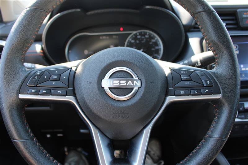 Used 2025 Nissan Versa SR FWD image 12