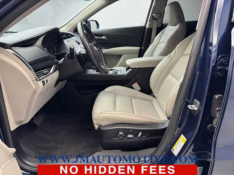 Used 2020 Cadillac XT4 Premium Luxury image 13