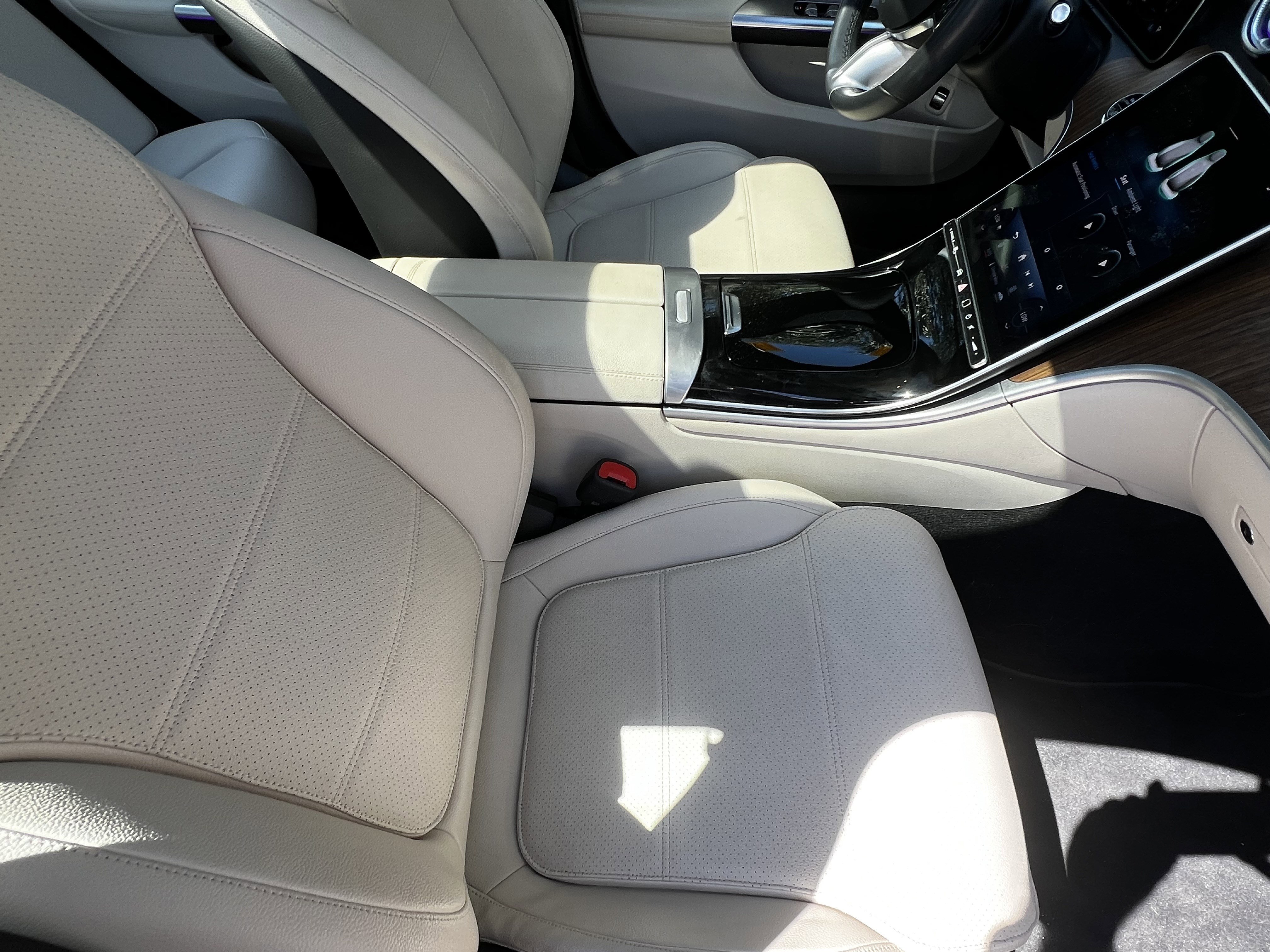 Used 2023 Mercedes-Benz C 300 Sedan image 41