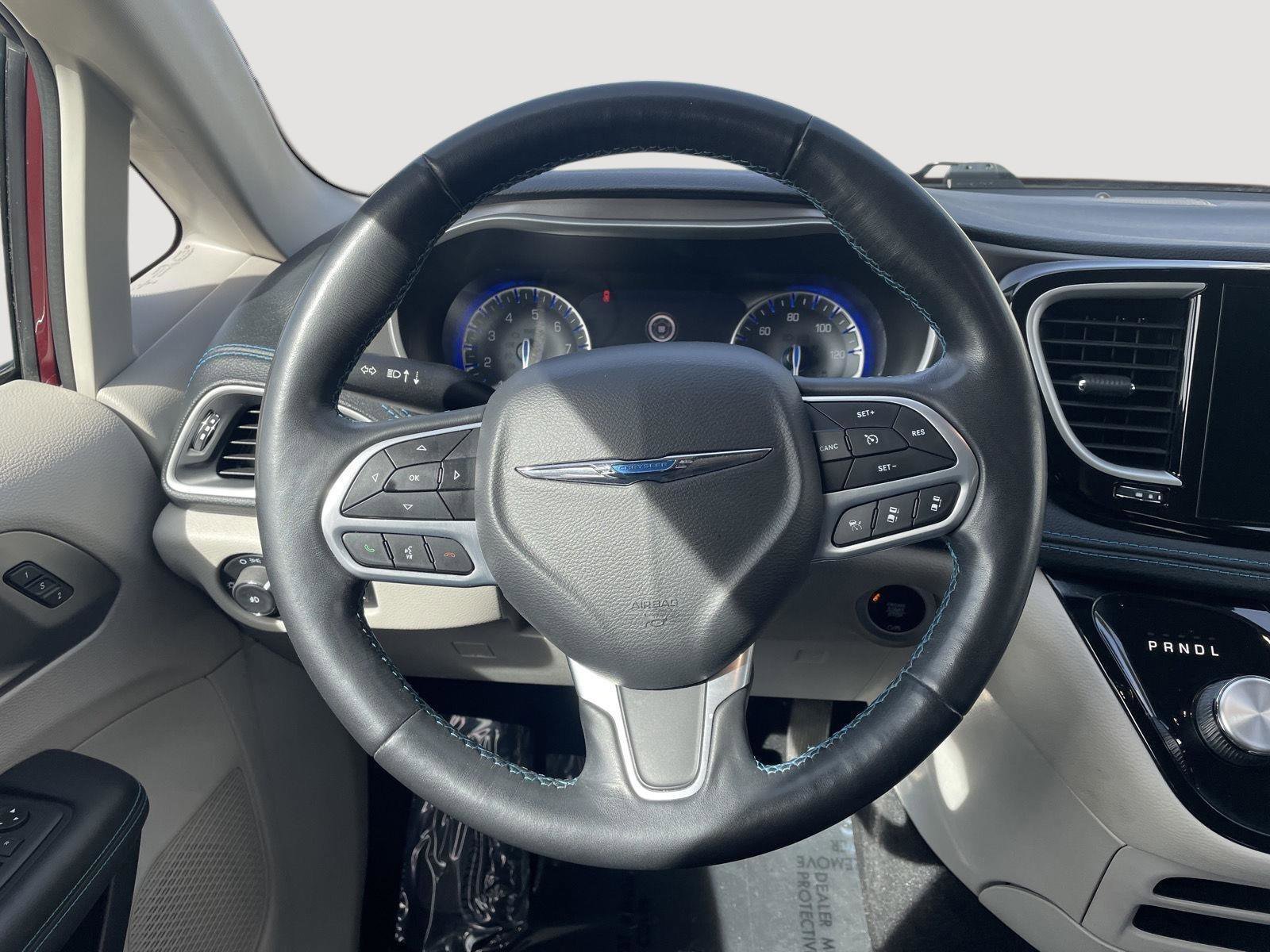 Used 2021 Chrysler Pacifica Touring-L w/ Premium & Safety Sphere Group image 22