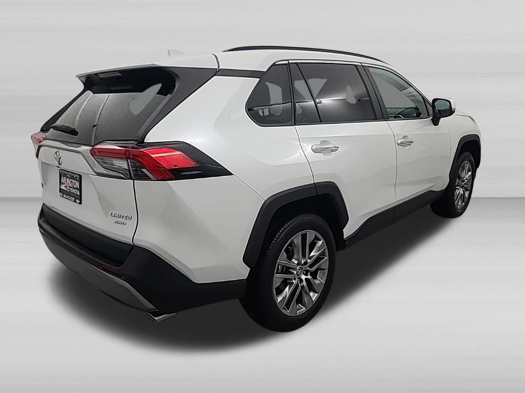 Used 2025 Toyota RAV4 Limited w/ Weather Package AWD/4WD image 5