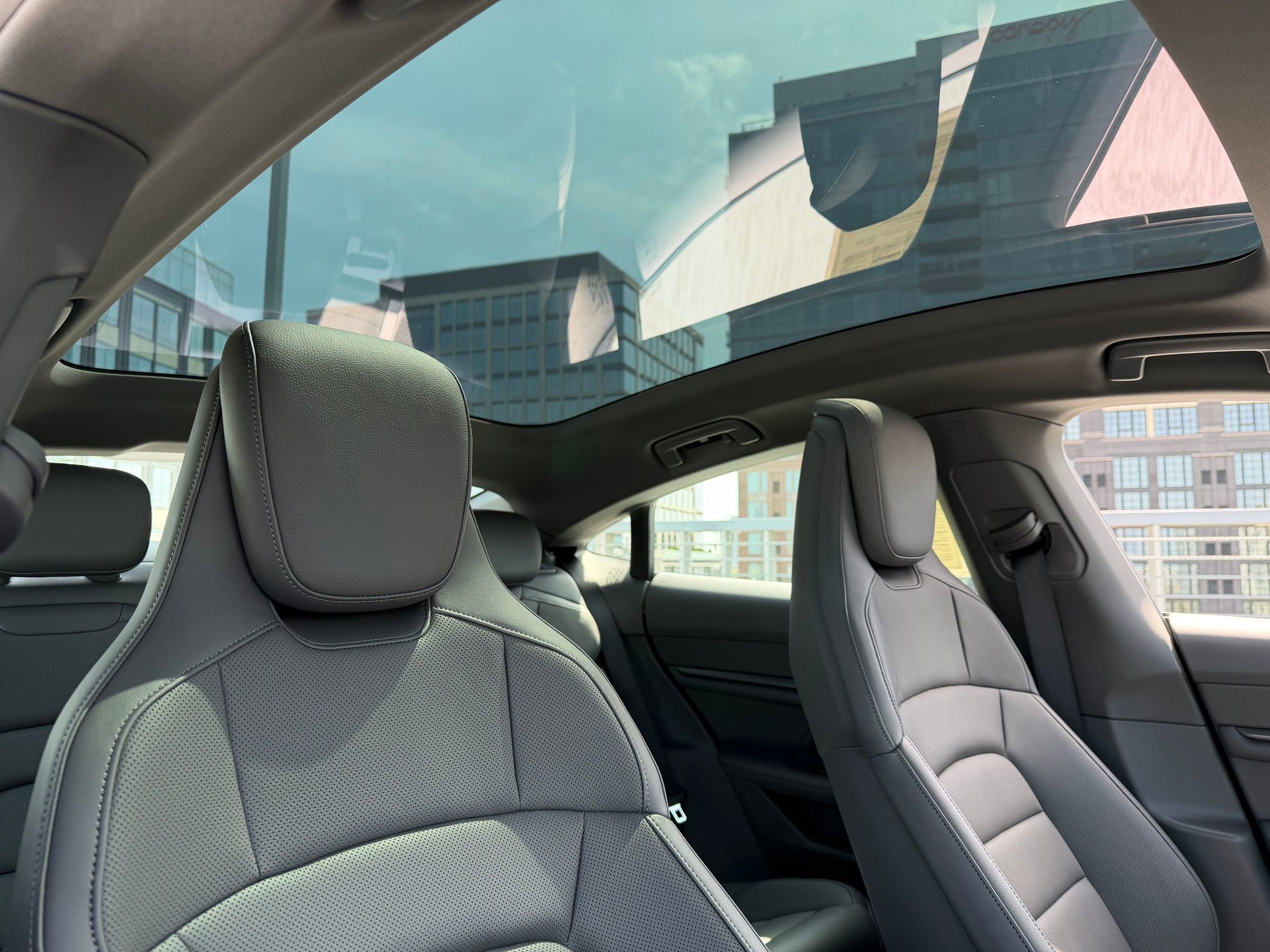 Certified 2025 Porsche Taycan 4S image 13