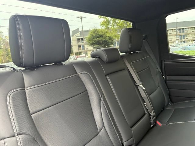 Used 2026 Toyota Tundra SR5 w/ SR5 Premium Package AWD/4WD image 32
