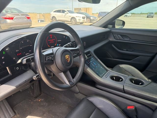Used 2022 Porsche Taycan image 14