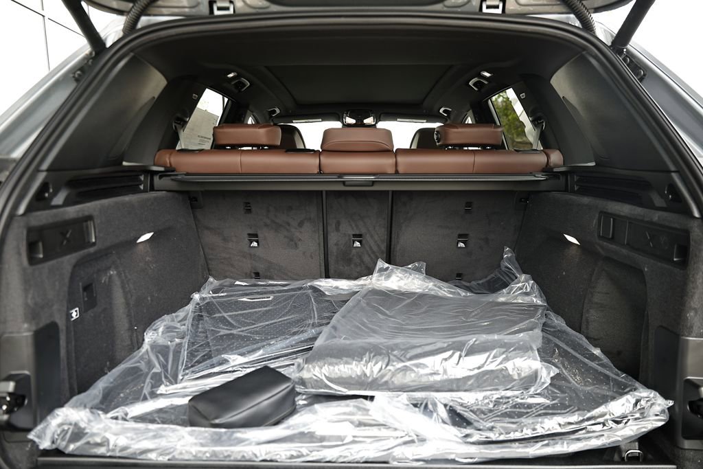 New 2026 BMW X5 xDrive40i w/ M Sport Package image 32