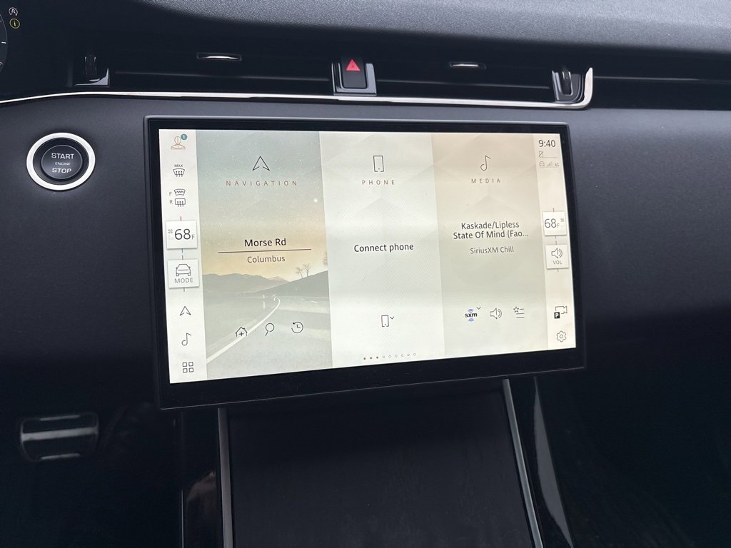 Used 2024 Land Rover Range Rover Evoque Dynamic SE image 3