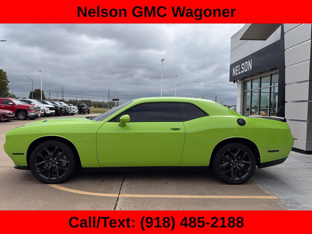 Used 2023 Dodge Challenger SXT w/ Plus Package RWD image 5