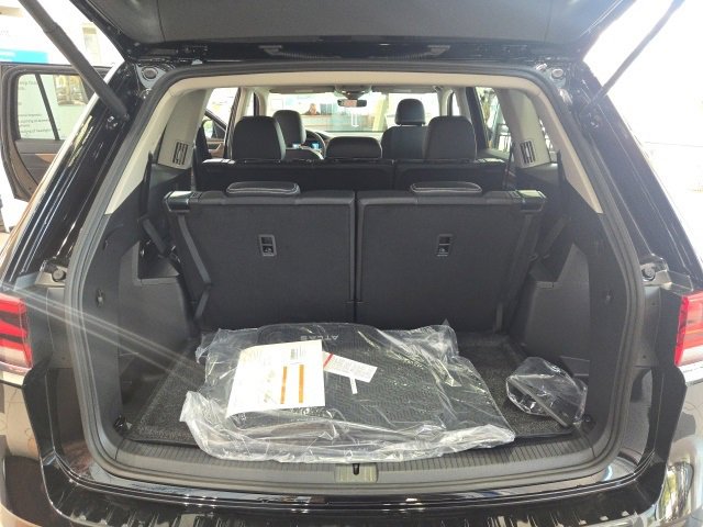 New 2026 Volkswagen Atlas SE image 12