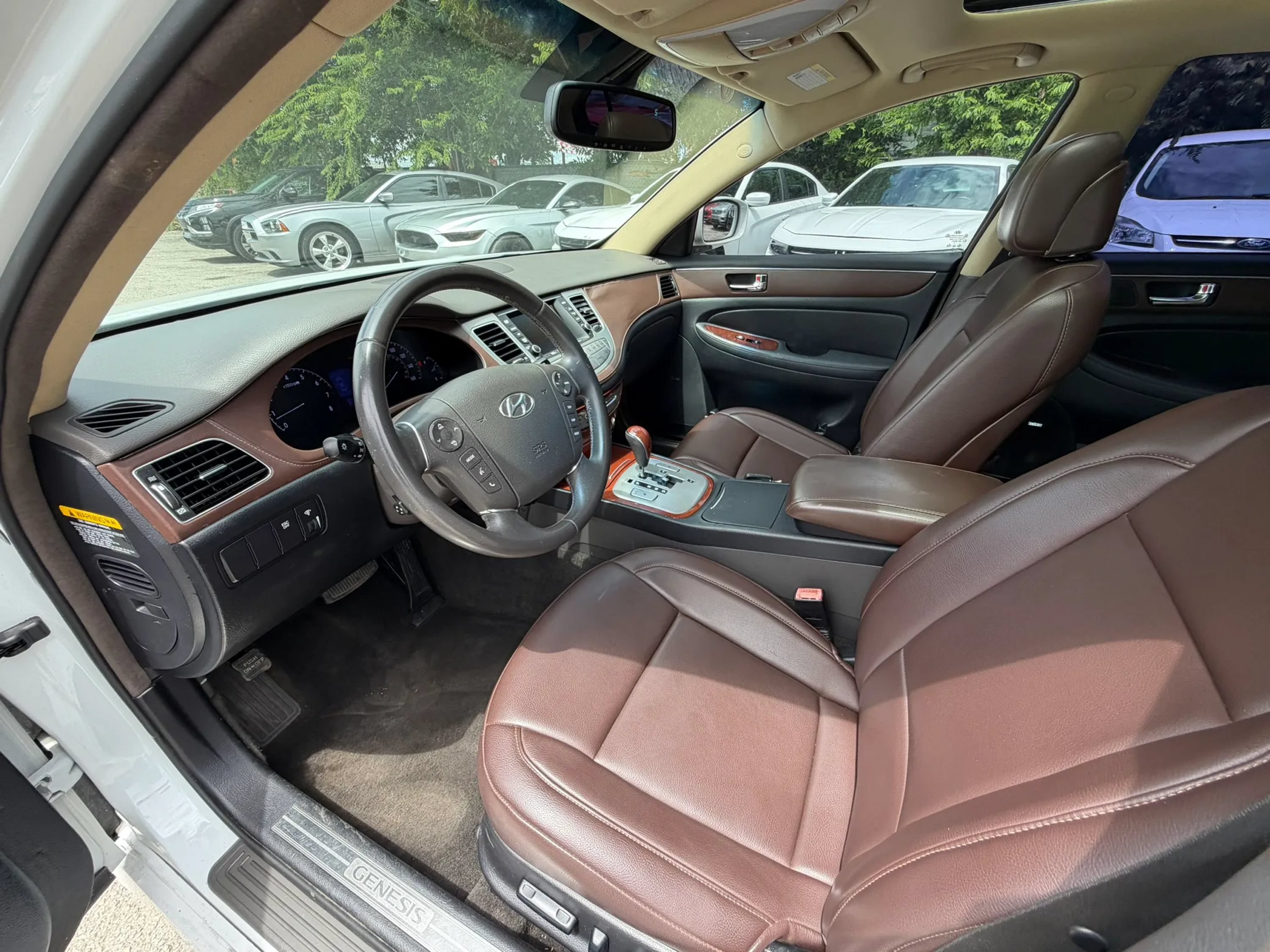 Used 2013 Hyundai Genesis 3.8 w/ Premium Pkg RWD image 20