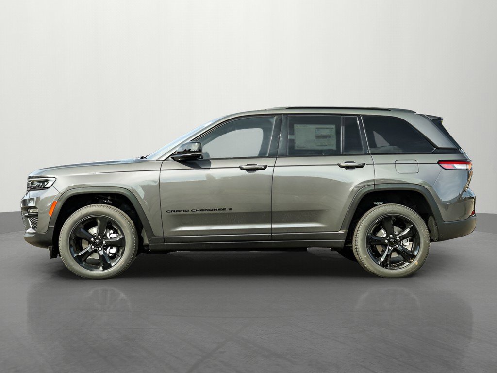 New 2025 Jeep Grand Cherokee Limited w/ Black Appearance Package image 3