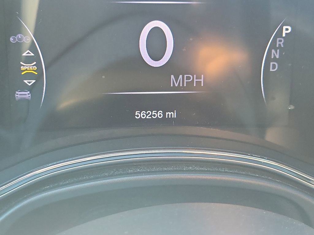 Used 2021 Jeep Grand Cherokee Laredo X image 21