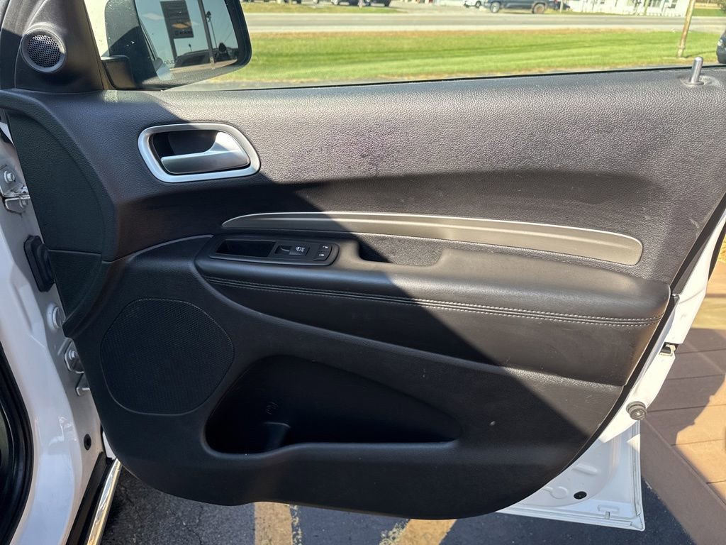 Used 2019 Dodge Durango SXT image 22