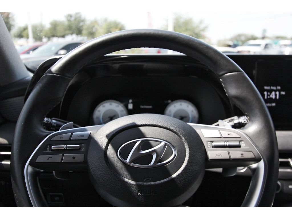 Used 2023 Hyundai Palisade Limited FWD image 18