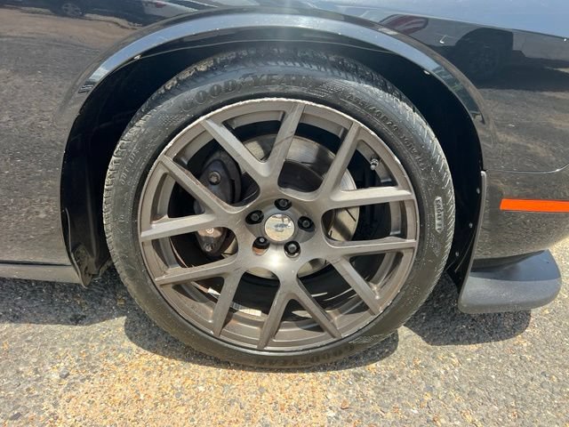 Used 2016 Dodge Challenger R/T Scat Pack RWD image 10