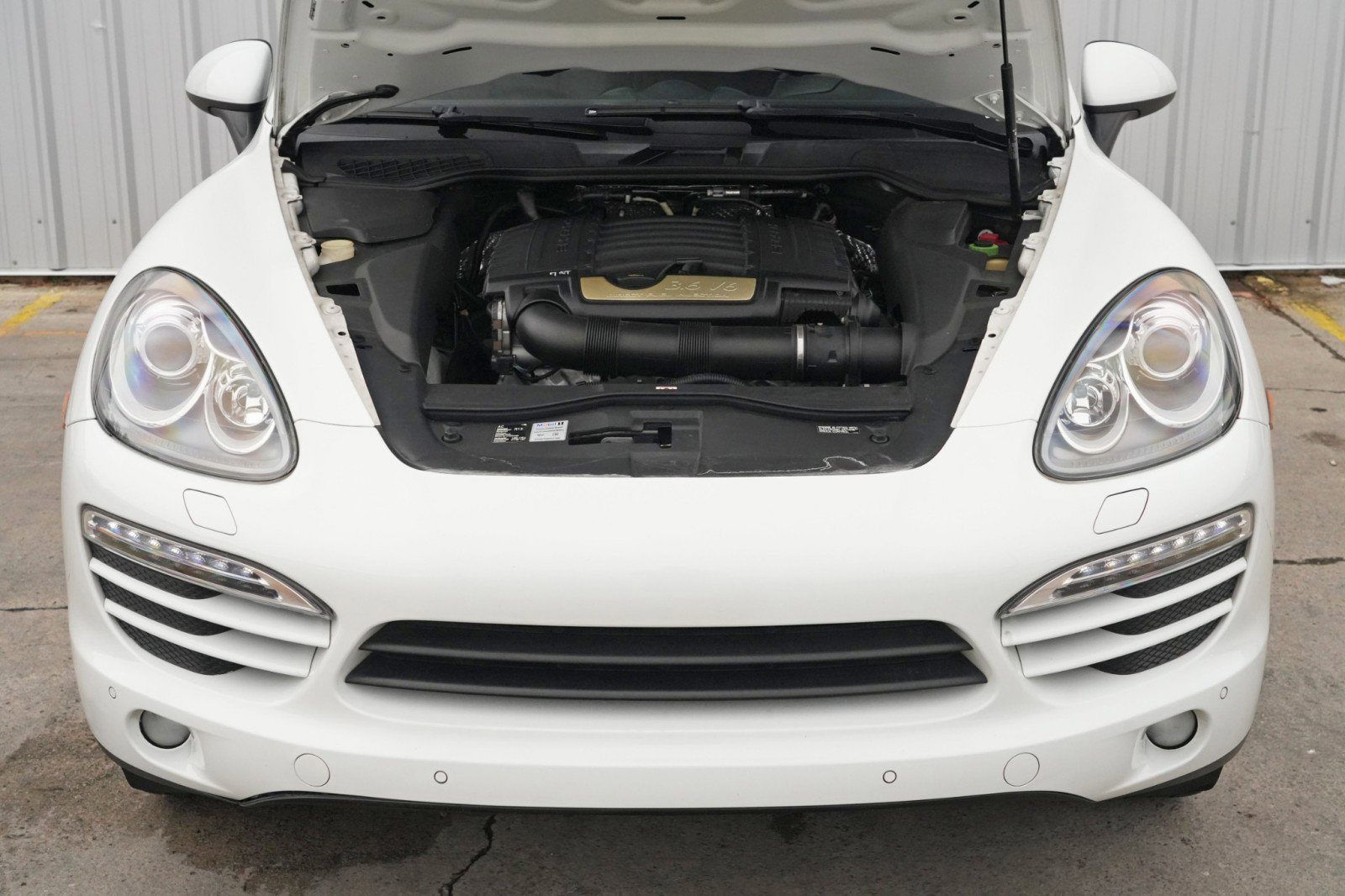 Used 2014 Porsche Cayenne AWD/4WD image 7