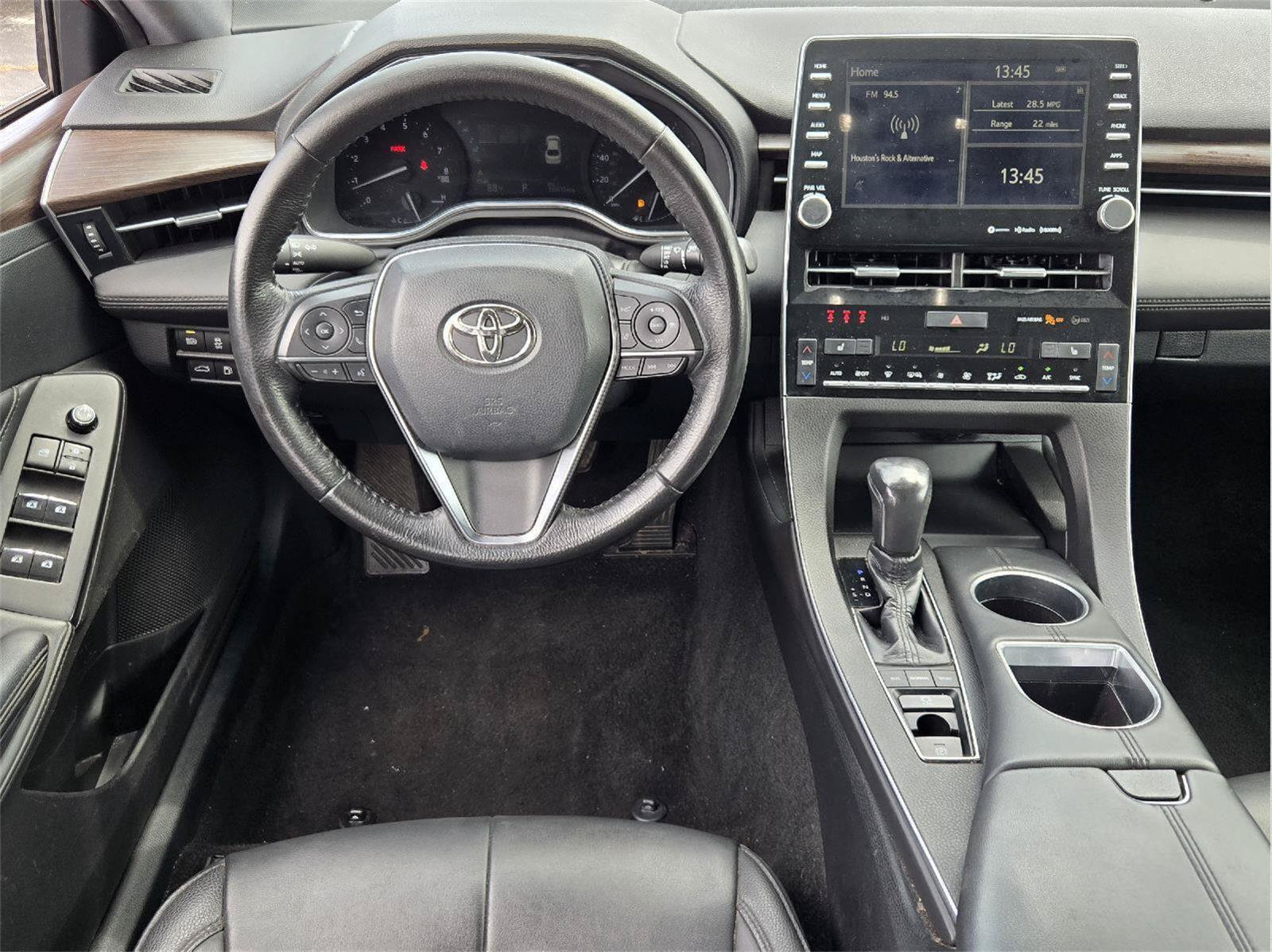 Used 2020 Toyota Avalon XLE w/ Moonroof Package FWD image 24