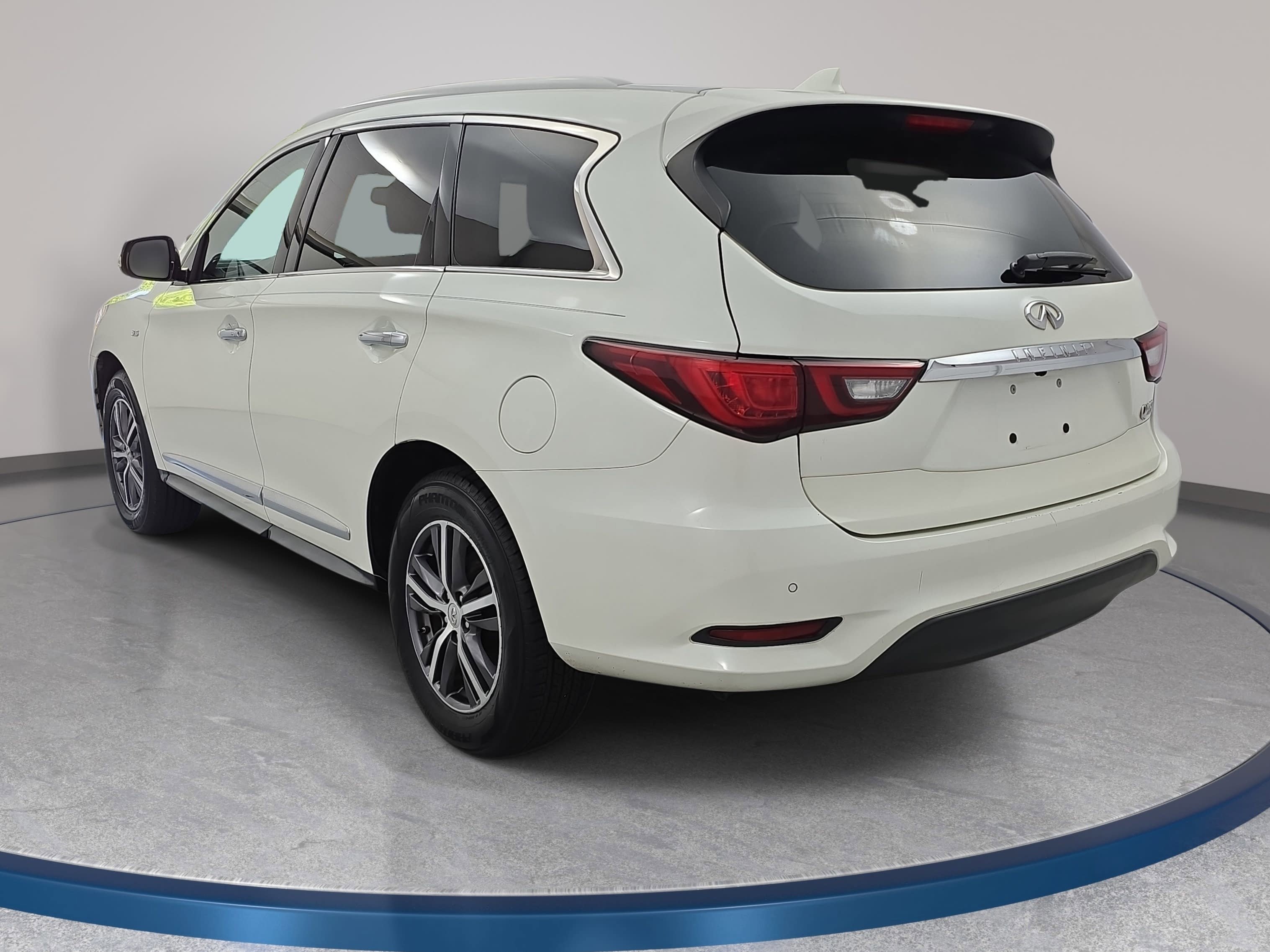 Used 2019 INFINITI QX60 Luxe w/ Essential Package image 7