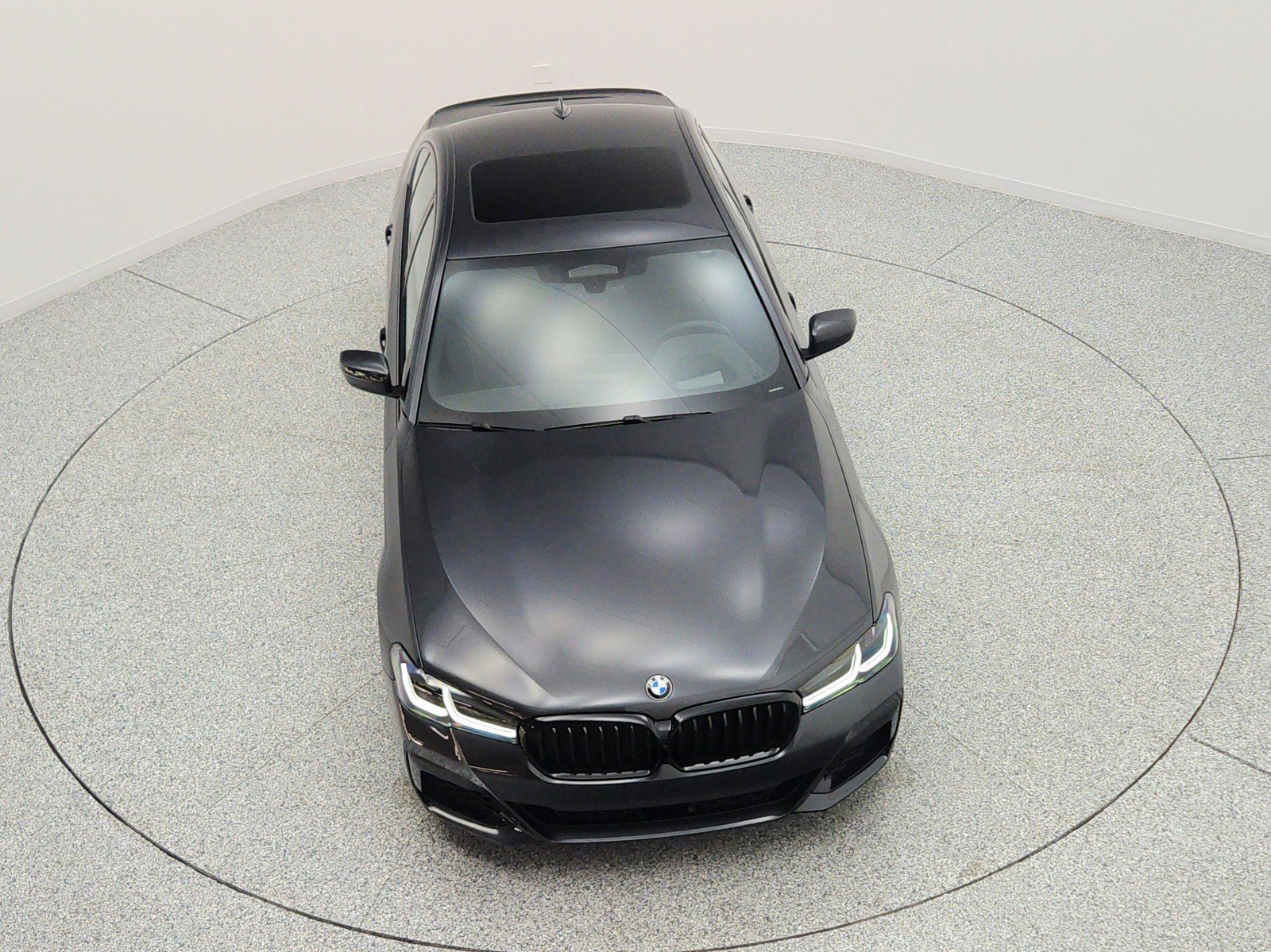 Used 2023 BMW M550i xDrive w/ Executive Package AWD/4WD image 24