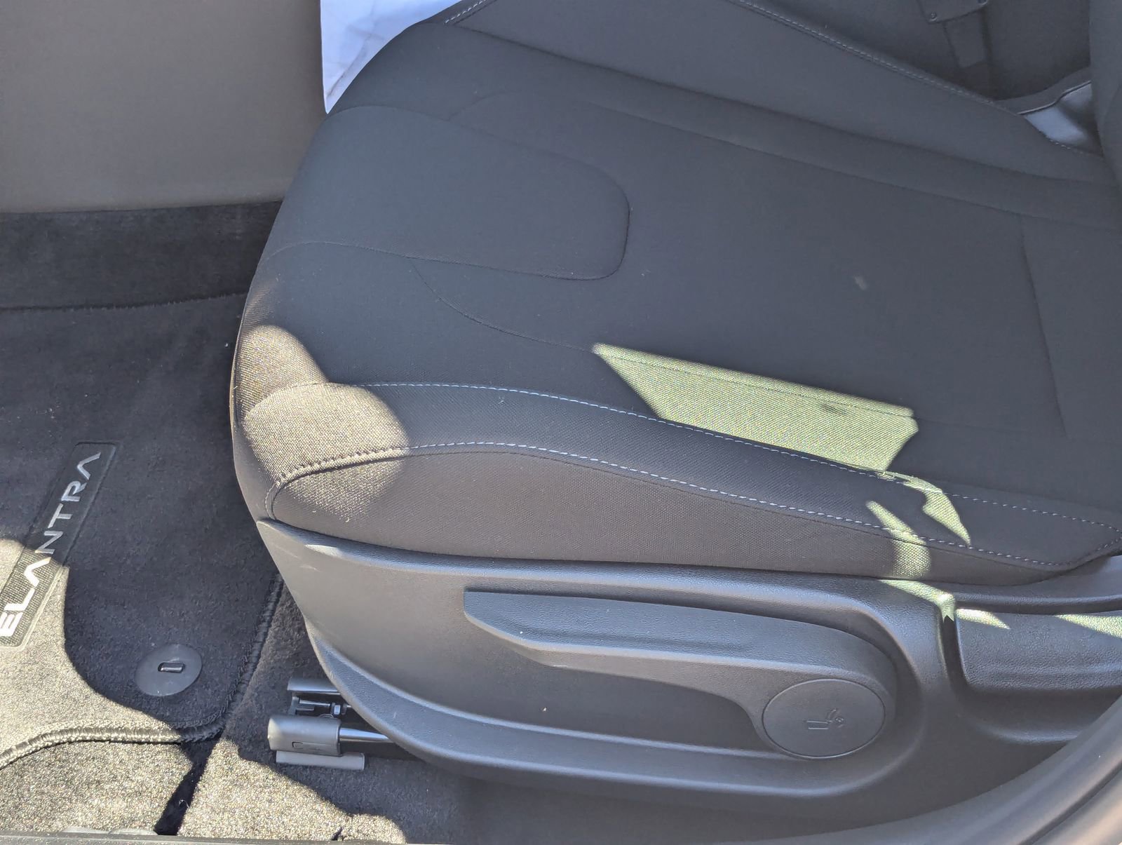 Used 2026 Hyundai Elantra Sport image 19