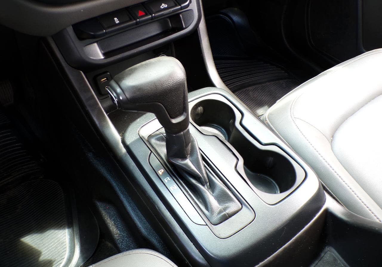 Used 2015 Chevrolet Colorado W/T RWD image 14