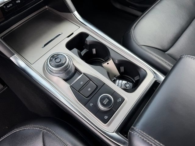 Used 2021 Ford Explorer Limited w/ Equipment Group 301A AWD/4WD image 20