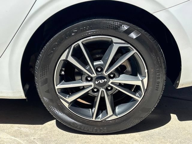 Used 2023 Kia Forte LXS FWD image 30