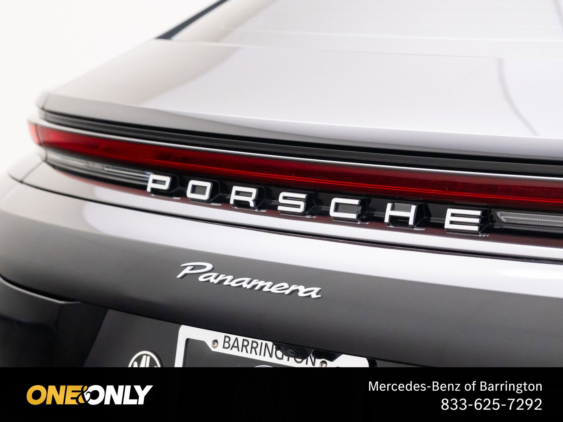 Used 2024 Porsche Panamera RWD image 35