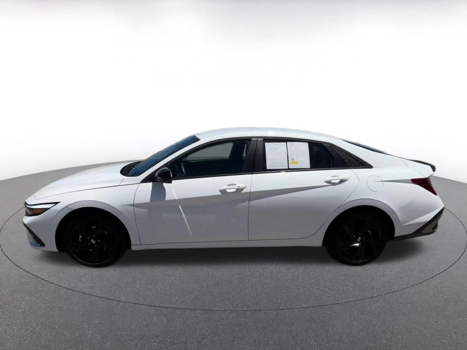 Used 2026 Hyundai Elantra Sport FWD image 9
