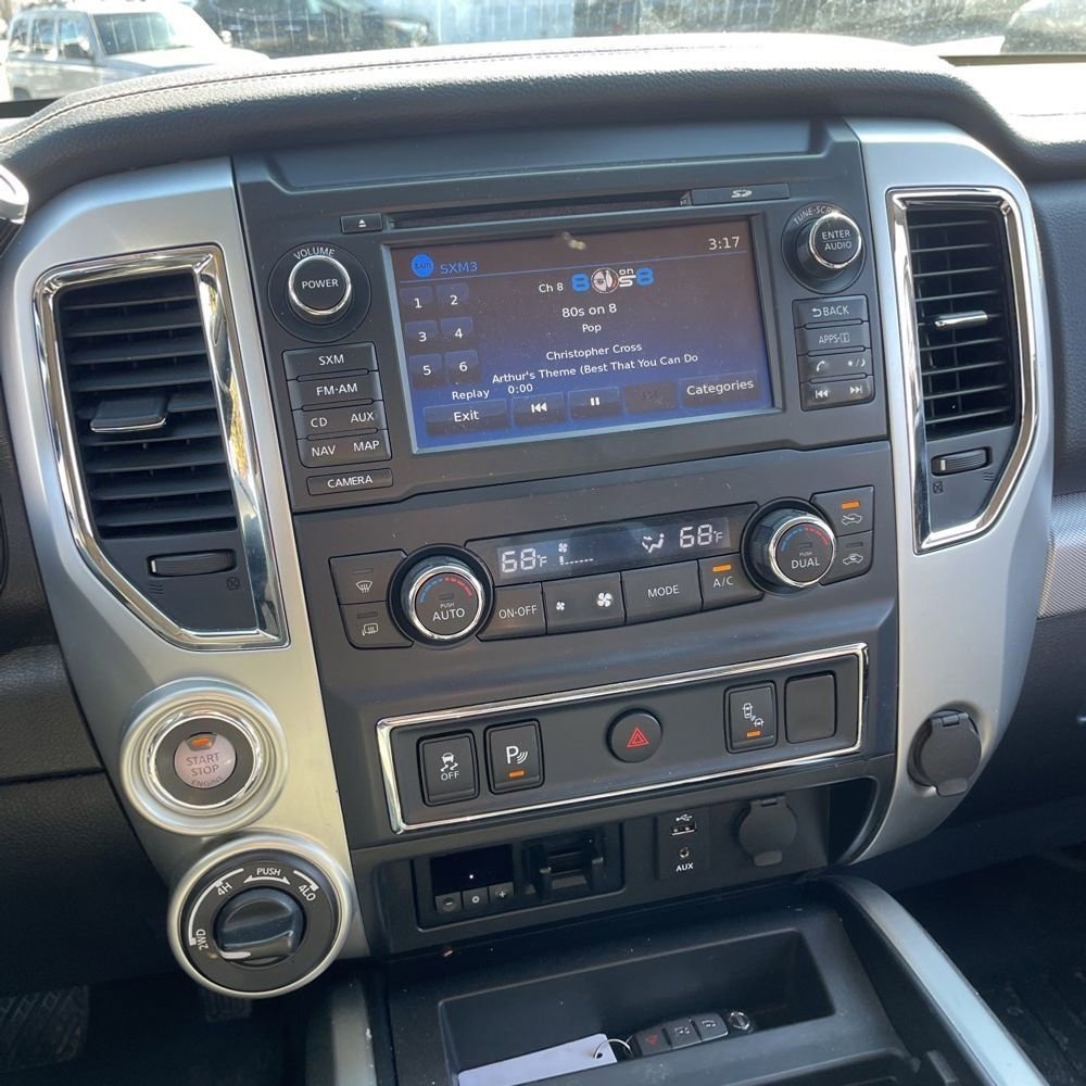 Used 2017 Nissan Titan PRO-4X image 11