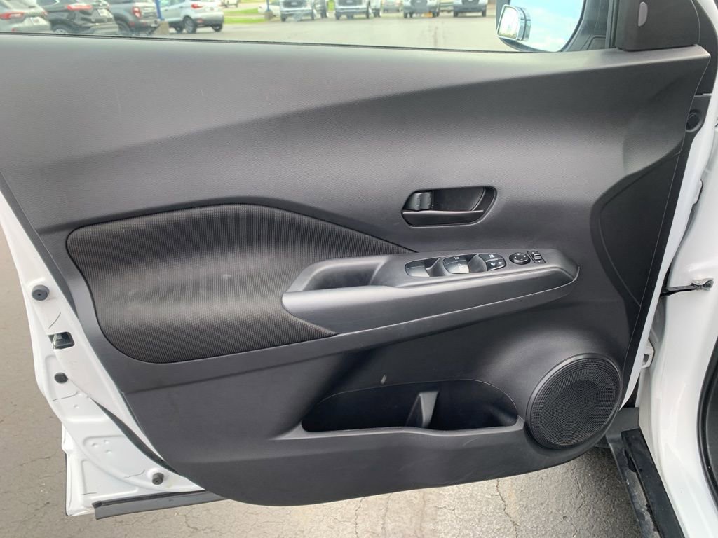 Used 2024 Nissan Kicks S image 30