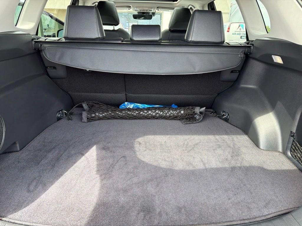 Used 2024 Toyota RAV4 Limited w/ Weather Package AWD/4WD image 18