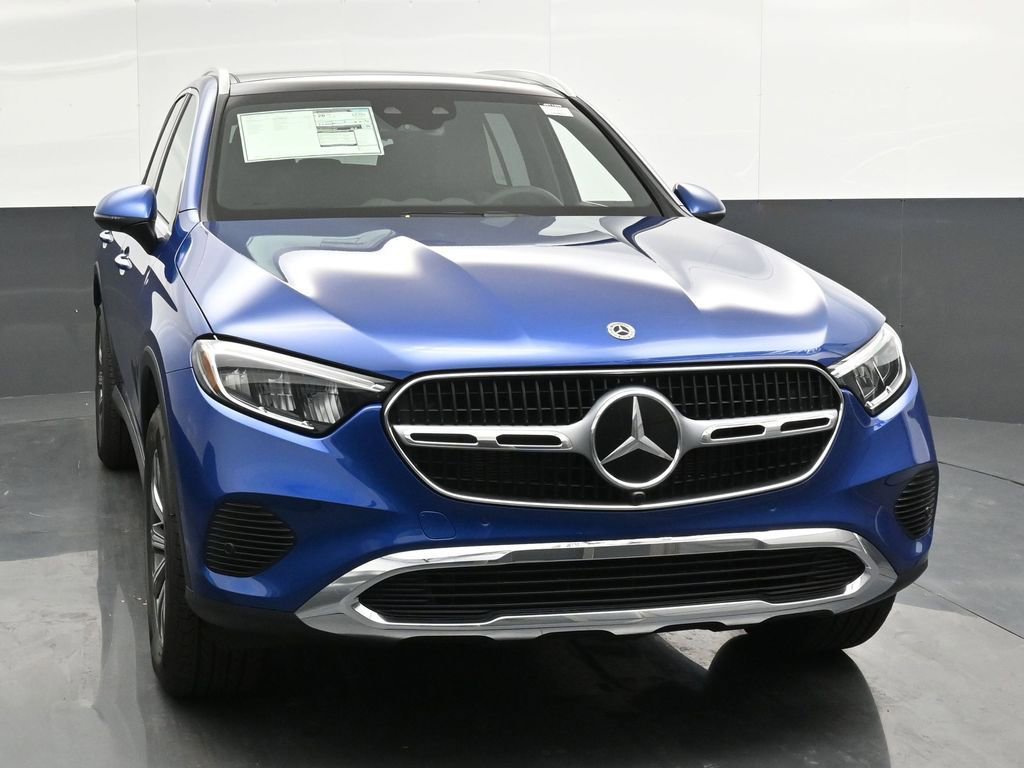 New 2025 Mercedes-Benz GLC 300 4MATIC image 4