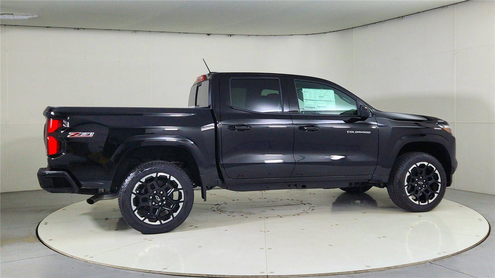 New 2026 Chevrolet Colorado Z71 w/ Z71 Convenience Package 2 image 7