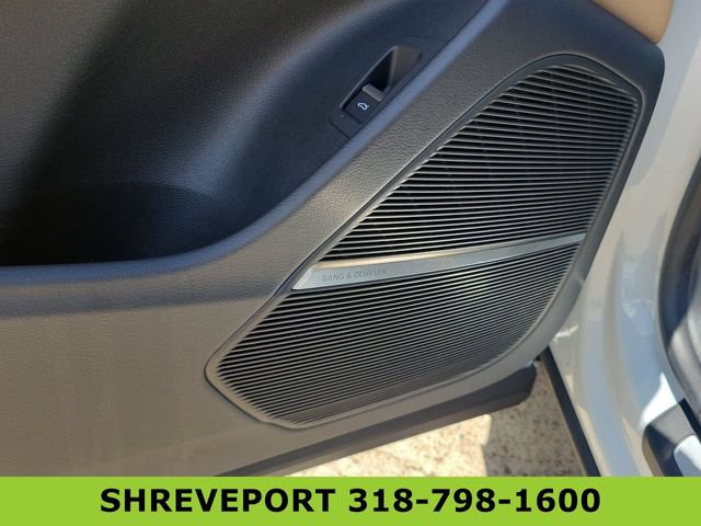 Used 2024 Audi Q8 Premium Plus AWD/4WD image 25