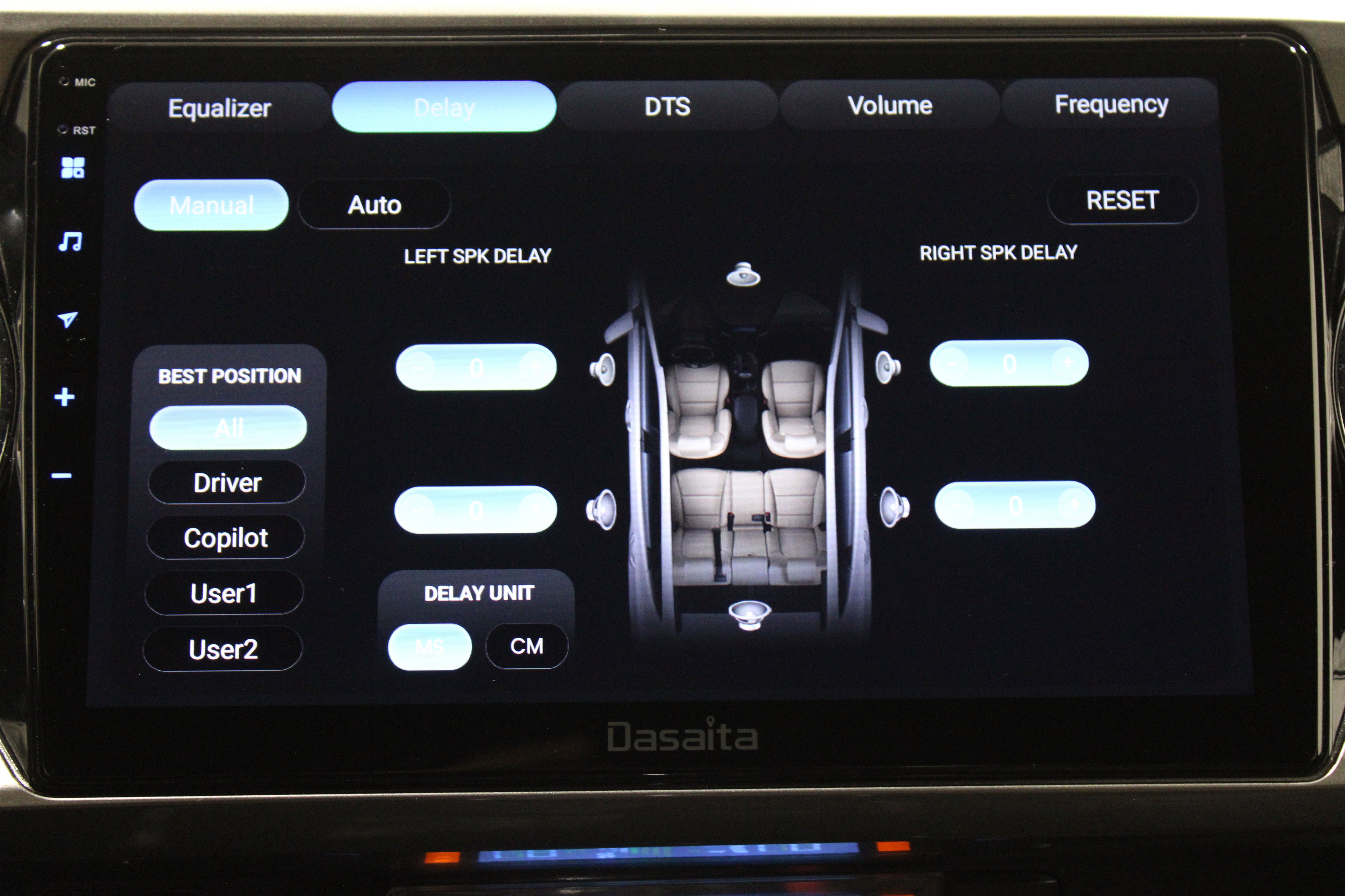 Used 2016 Toyota Tacoma Limited image 17