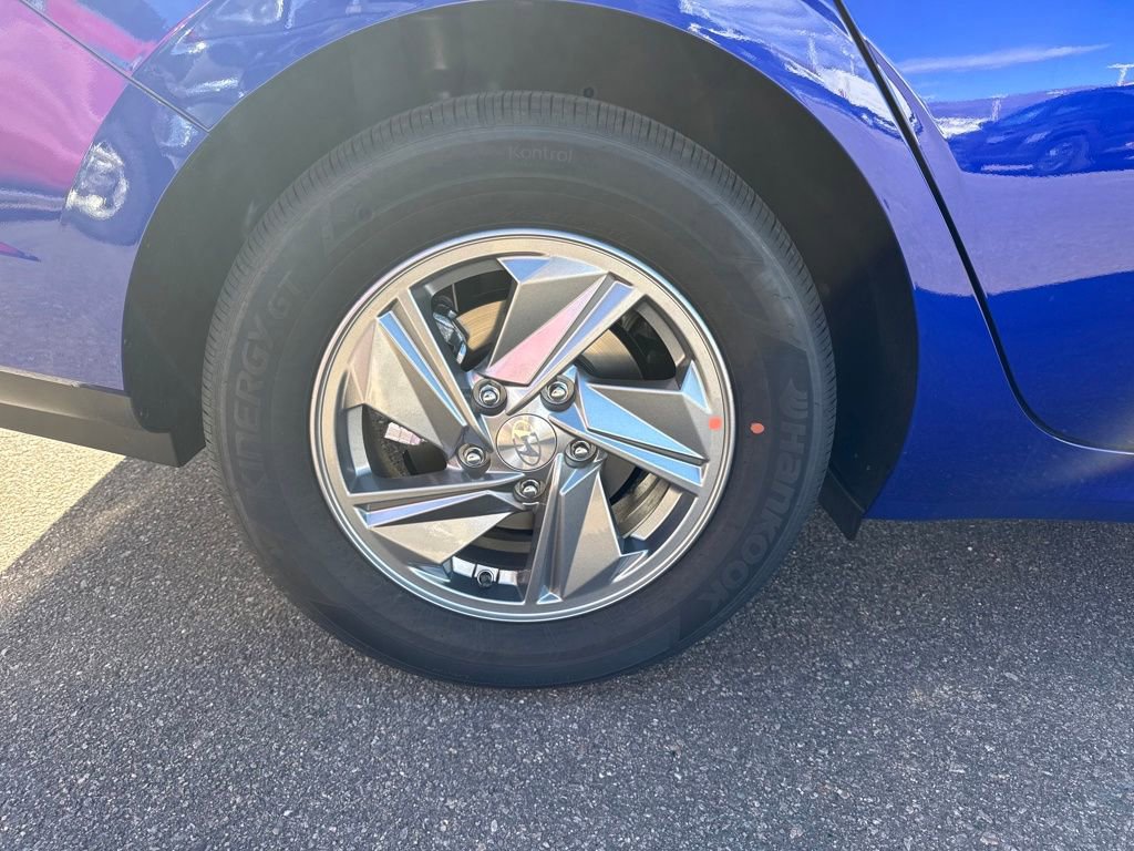 Certified 2026 Hyundai Elantra SE image 10