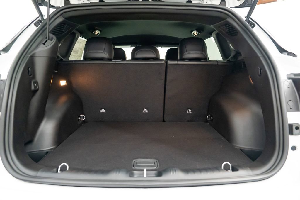 New 2026 Jeep Compass Latitude image 8