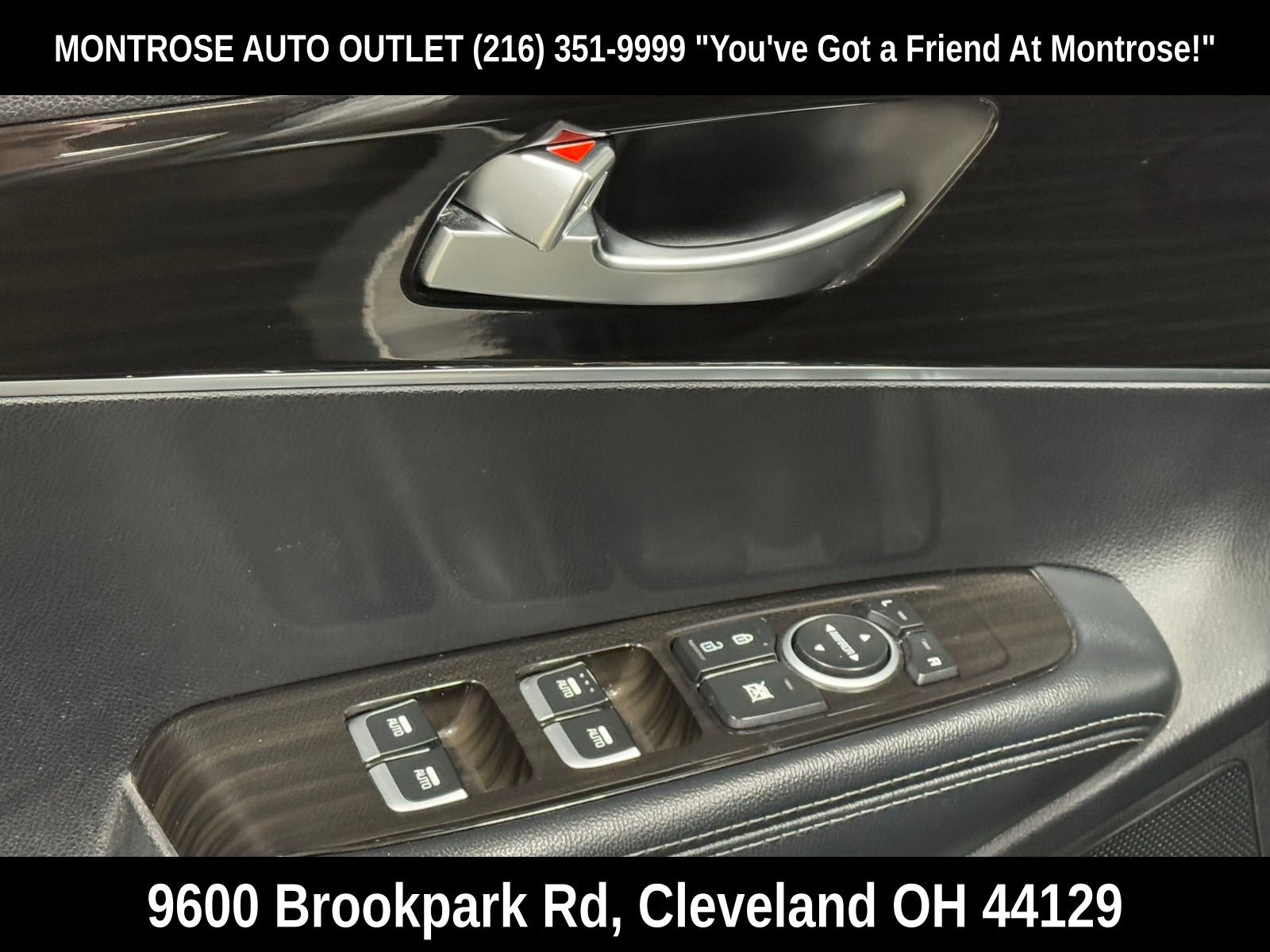 Used 2020 Kia Sorento LX image 12