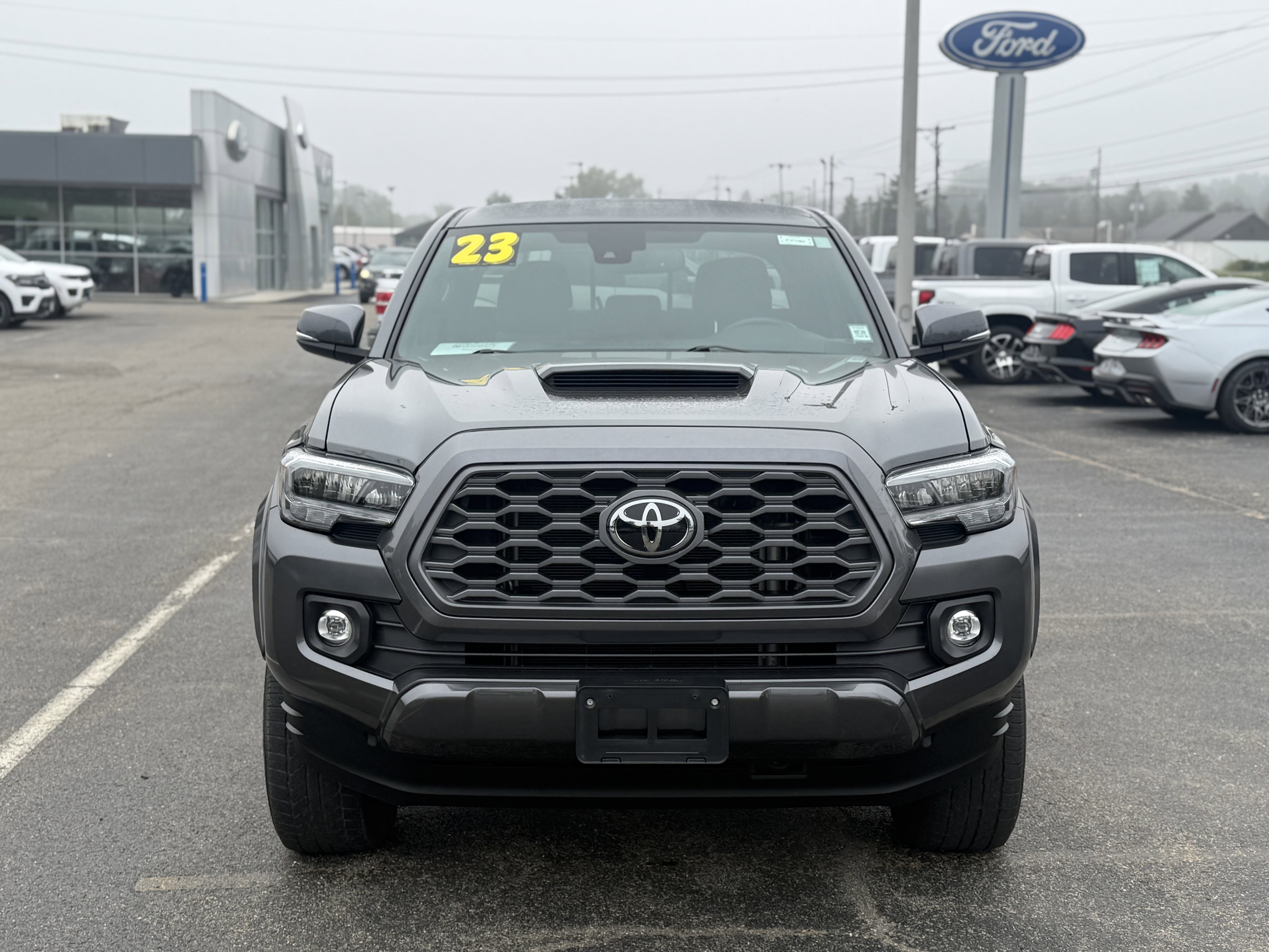 Used 2023 Toyota Tacoma TRD Sport image 7