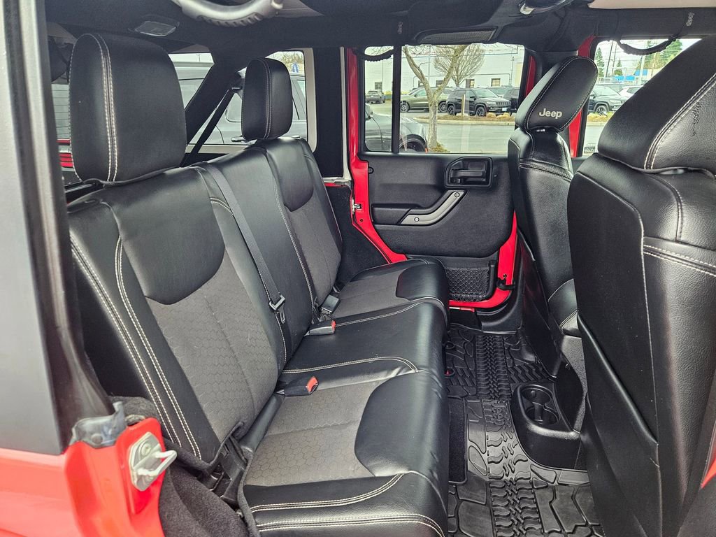 Used 2016 Jeep Wrangler Unlimited Sport image 27