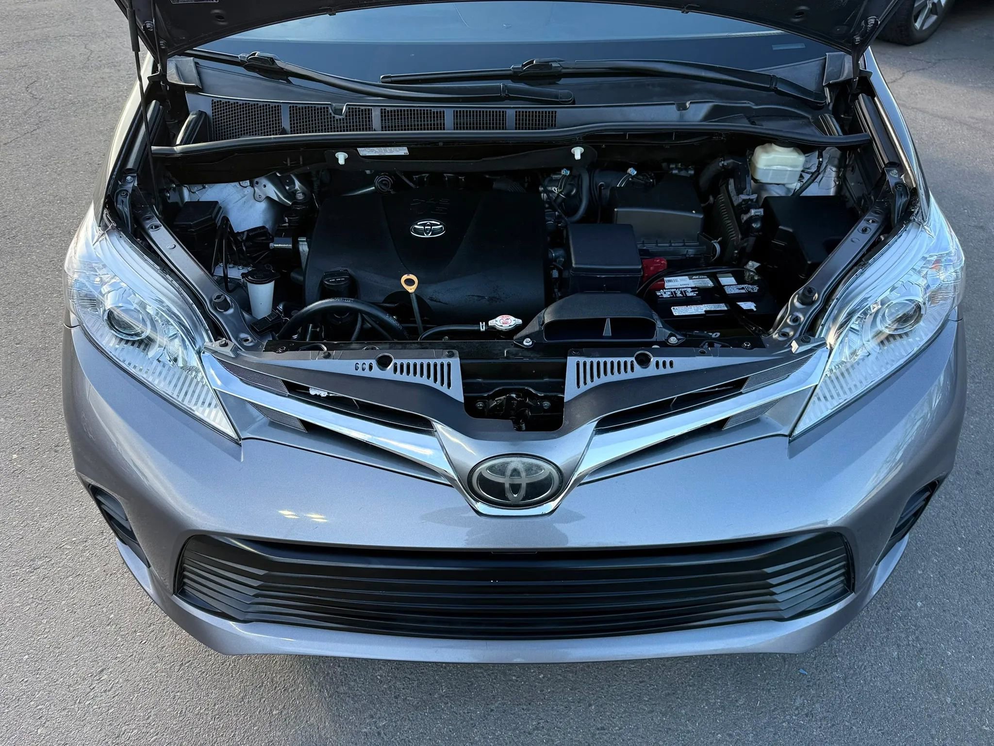 Used 2018 Toyota Sienna LE FWD image 34