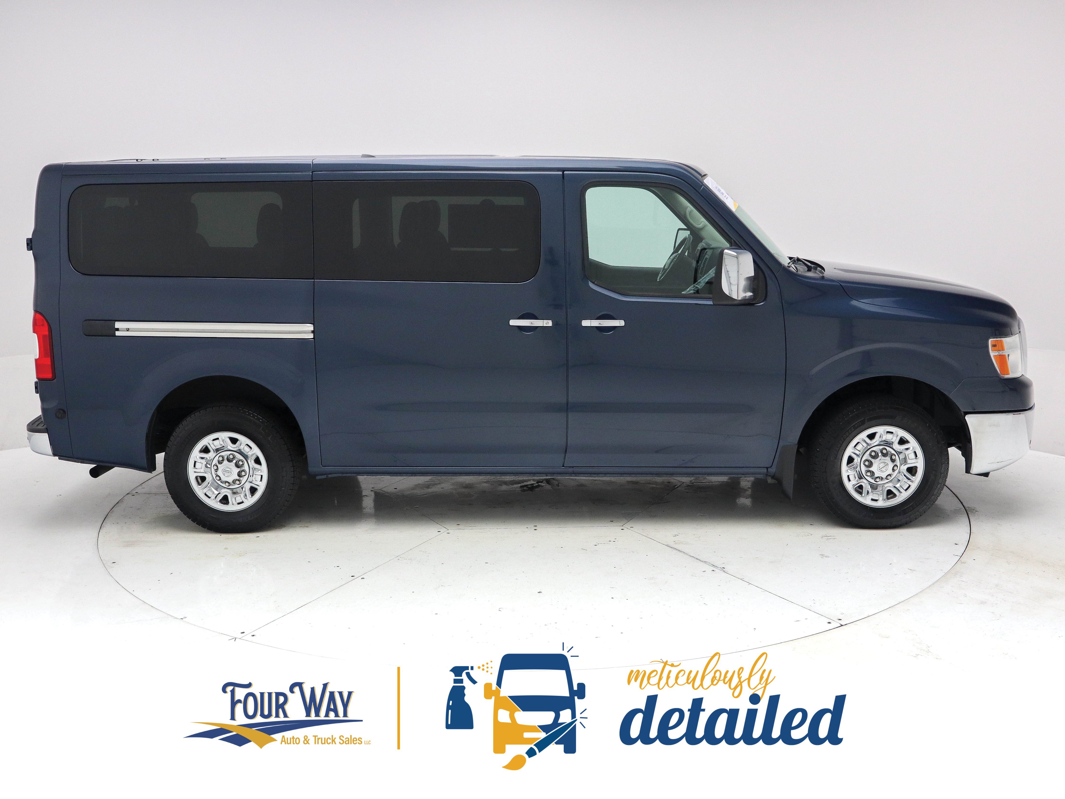 Used 2021 Nissan NV 3500 SL RWD image 2