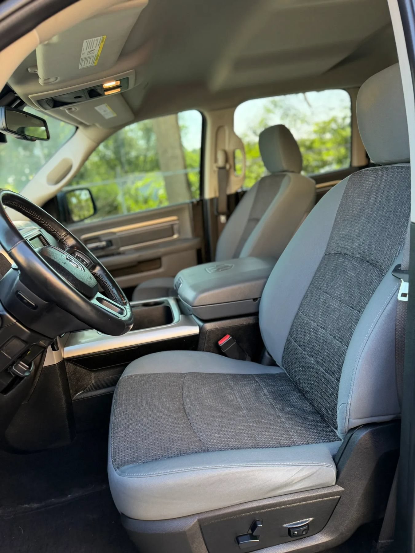 Used 2019 RAM 1500 Warlock AWD/4WD image 12
