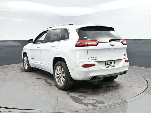 Used 2018 Jeep Cherokee Overland AWD/4WD image 8