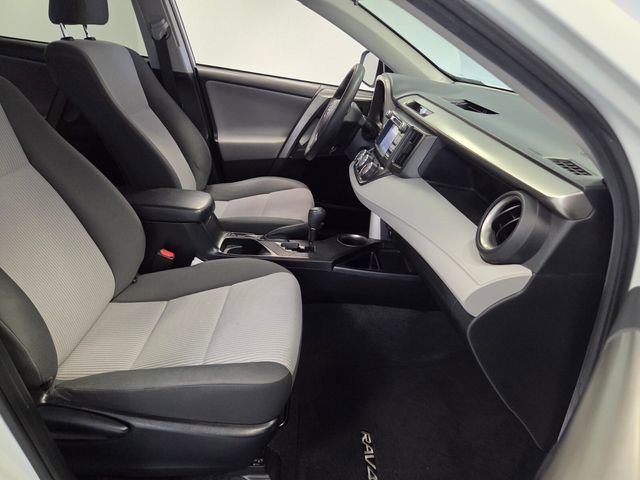 Used 2015 Toyota RAV4 LE FWD image 17